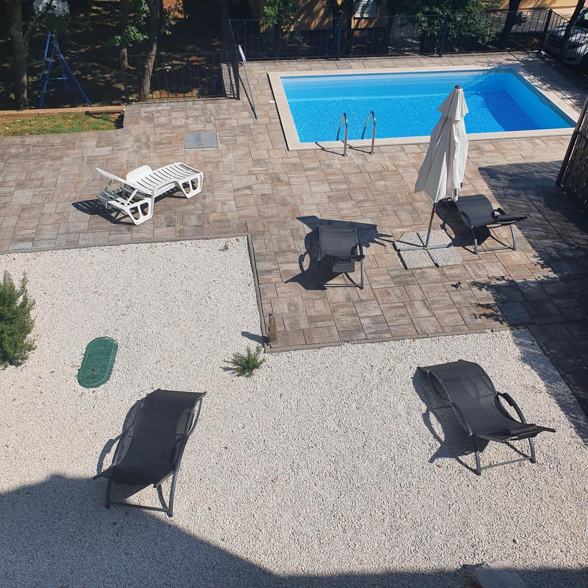 Villa Dee'S House And Pool Labin  Exterior foto